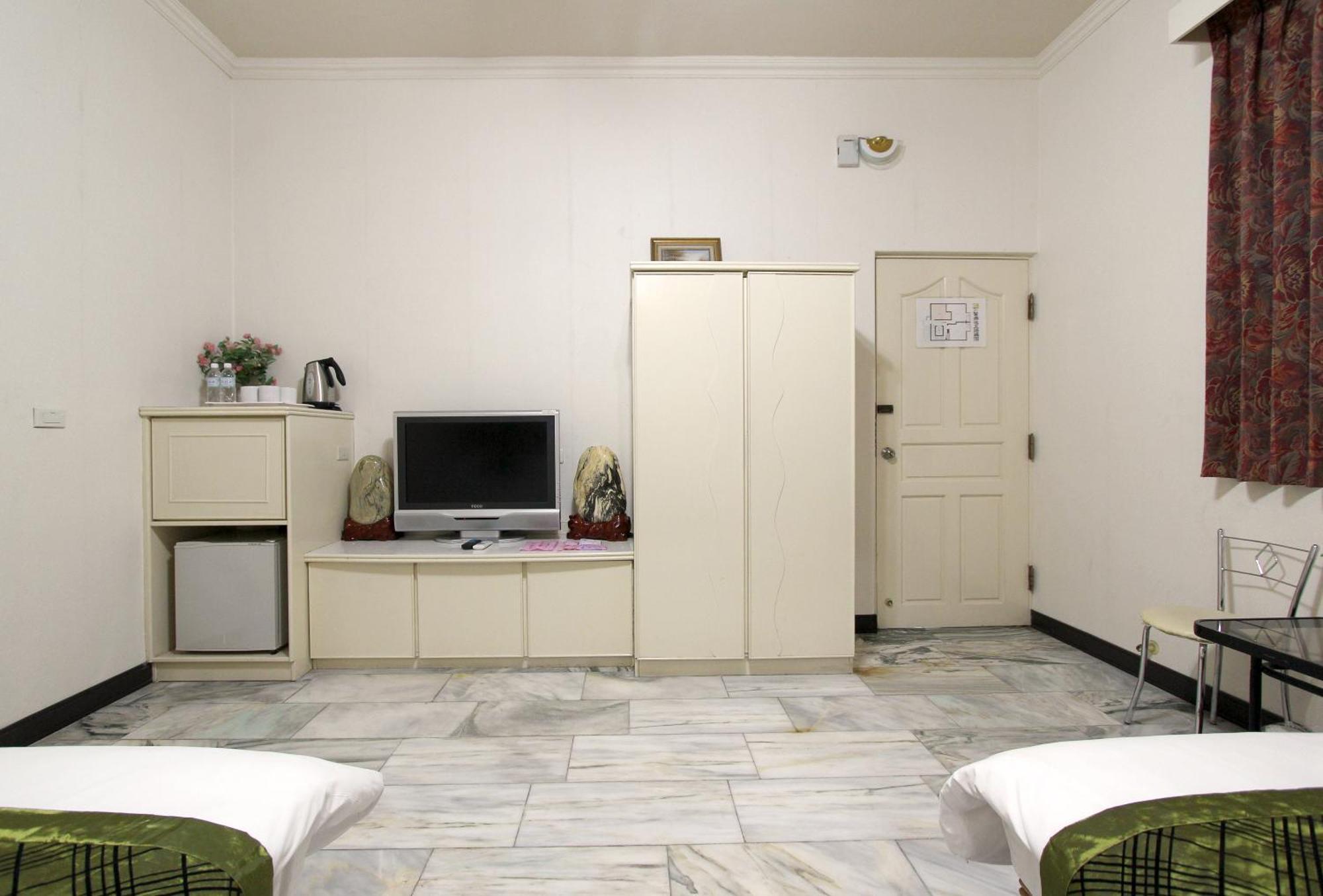 陶陶居商旅 Tautauchu Hotel Hualien Buitenkant foto