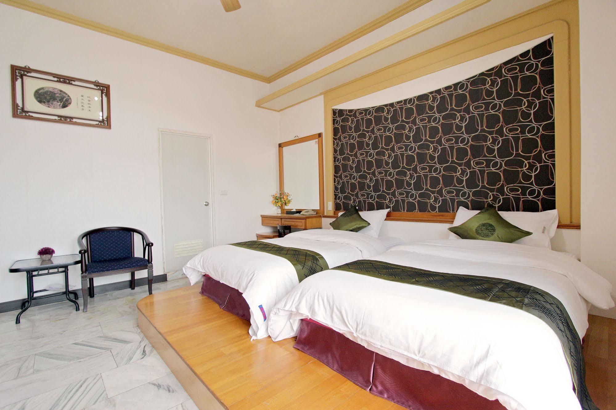 陶陶居商旅 Tautauchu Hotel Hualien Buitenkant foto