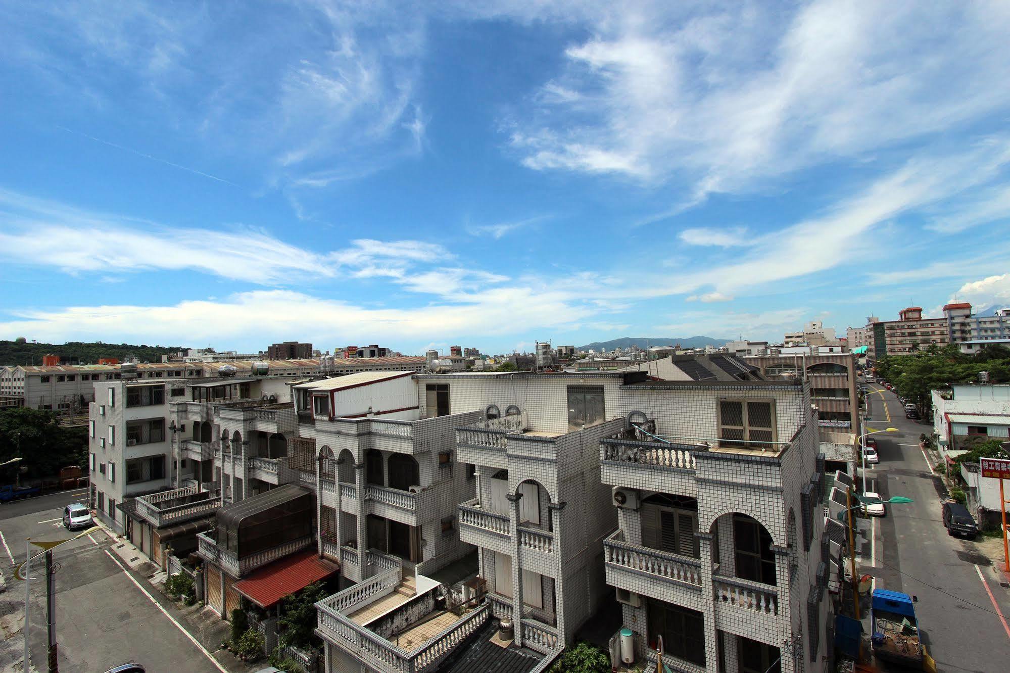 陶陶居商旅 Tautauchu Hotel Hualien Buitenkant foto